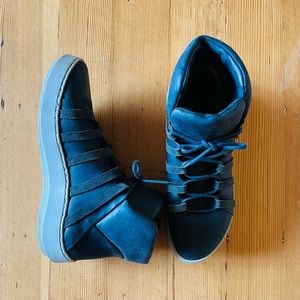 Trippen navy leather lace up high tops size 37
